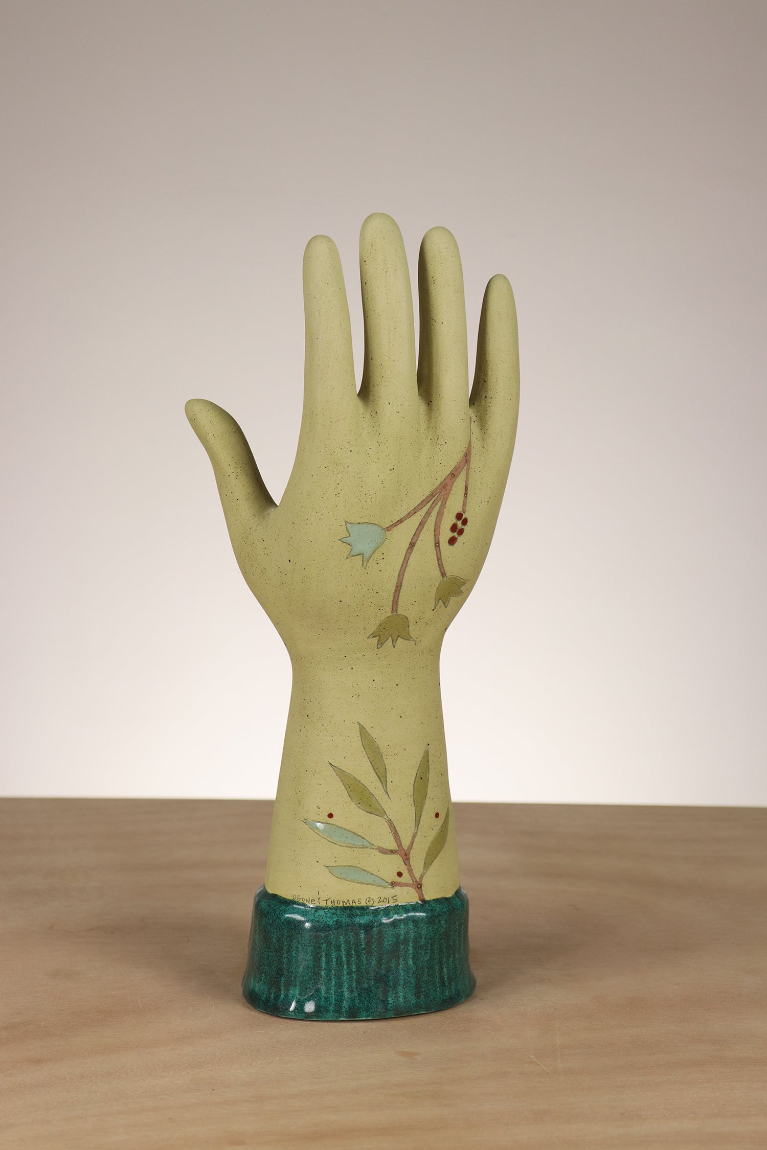 Janna Ugone & Co Large Ceramic Hand in Lucca in Citron