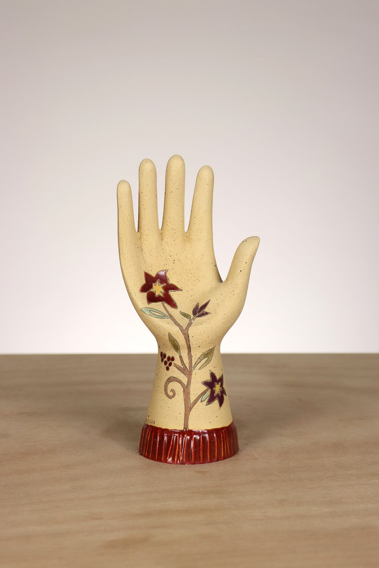 Janna Ugone & Co Small Ceramic Hand in Eden in Straw