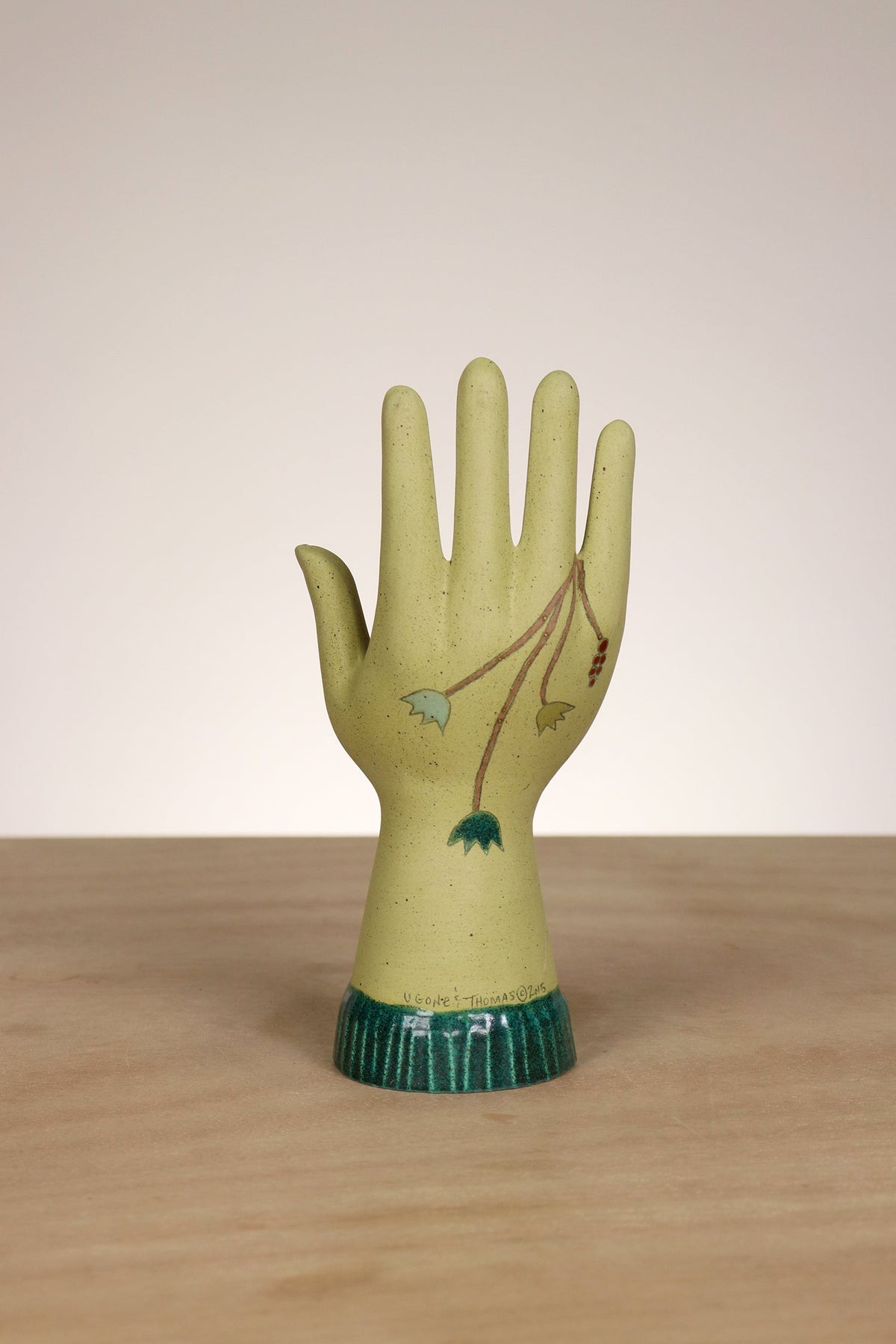 Janna Ugone &amp; Co Small Ceramic Hand in Lucca in Citron